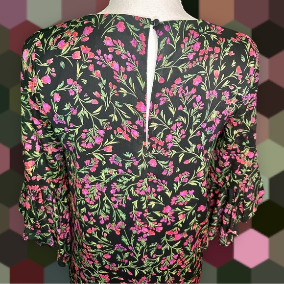 NWOT Calvin Klein Black / Pink Floral Bell Sleeve Chiffon Overlay Shift Dress 4 - Picture 11 of 14